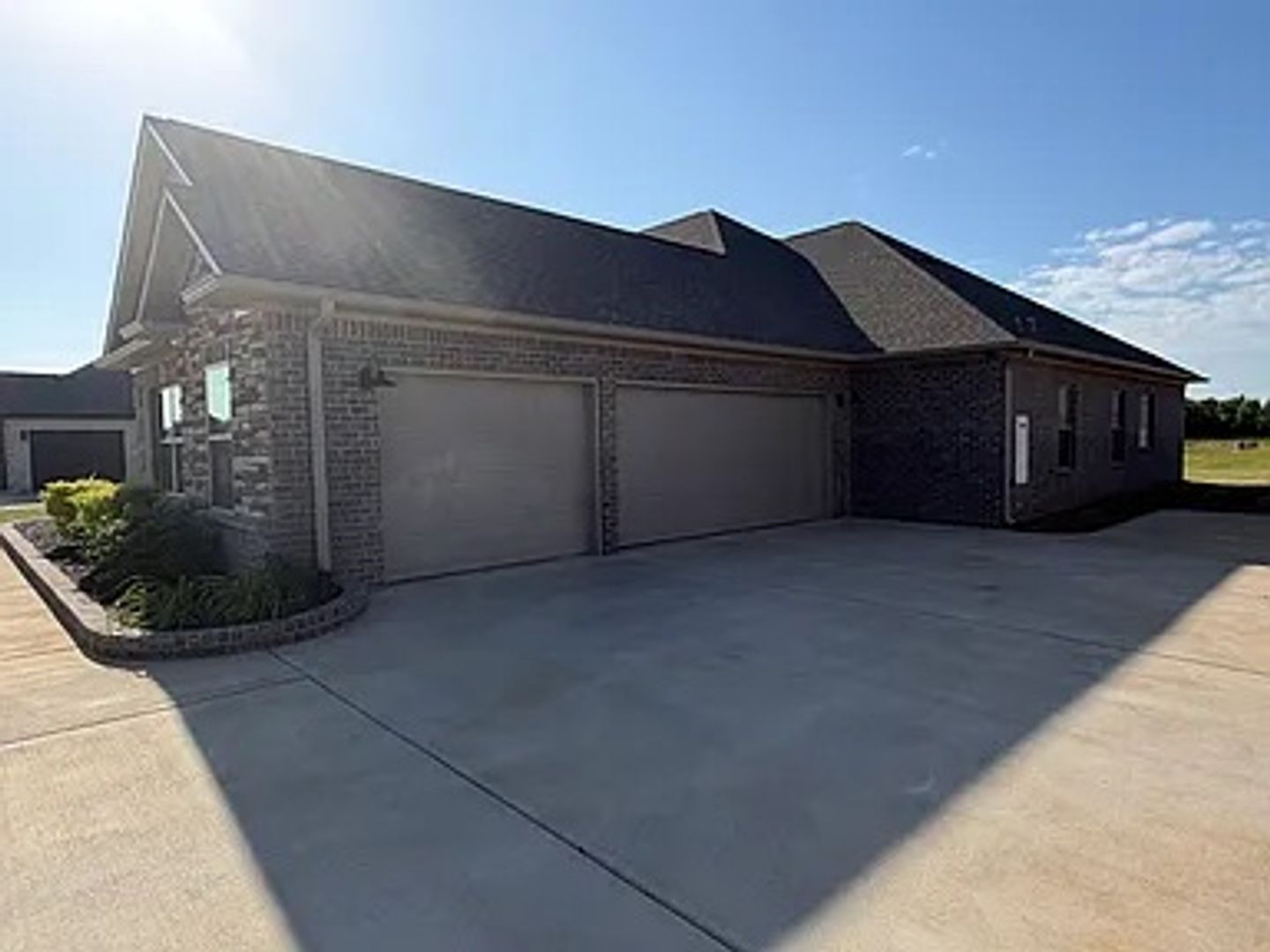 Athens House: 26316 Woodfield Drive