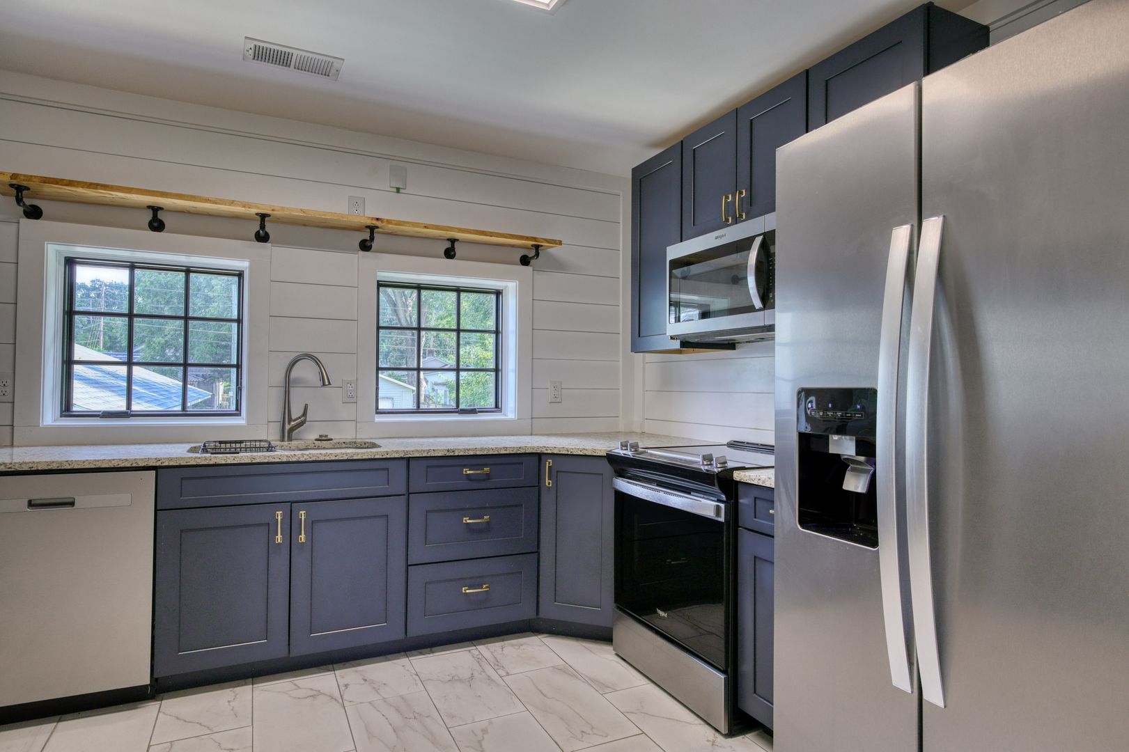 Huntsville Apartment: 1122 Wellman Avenue Northeast