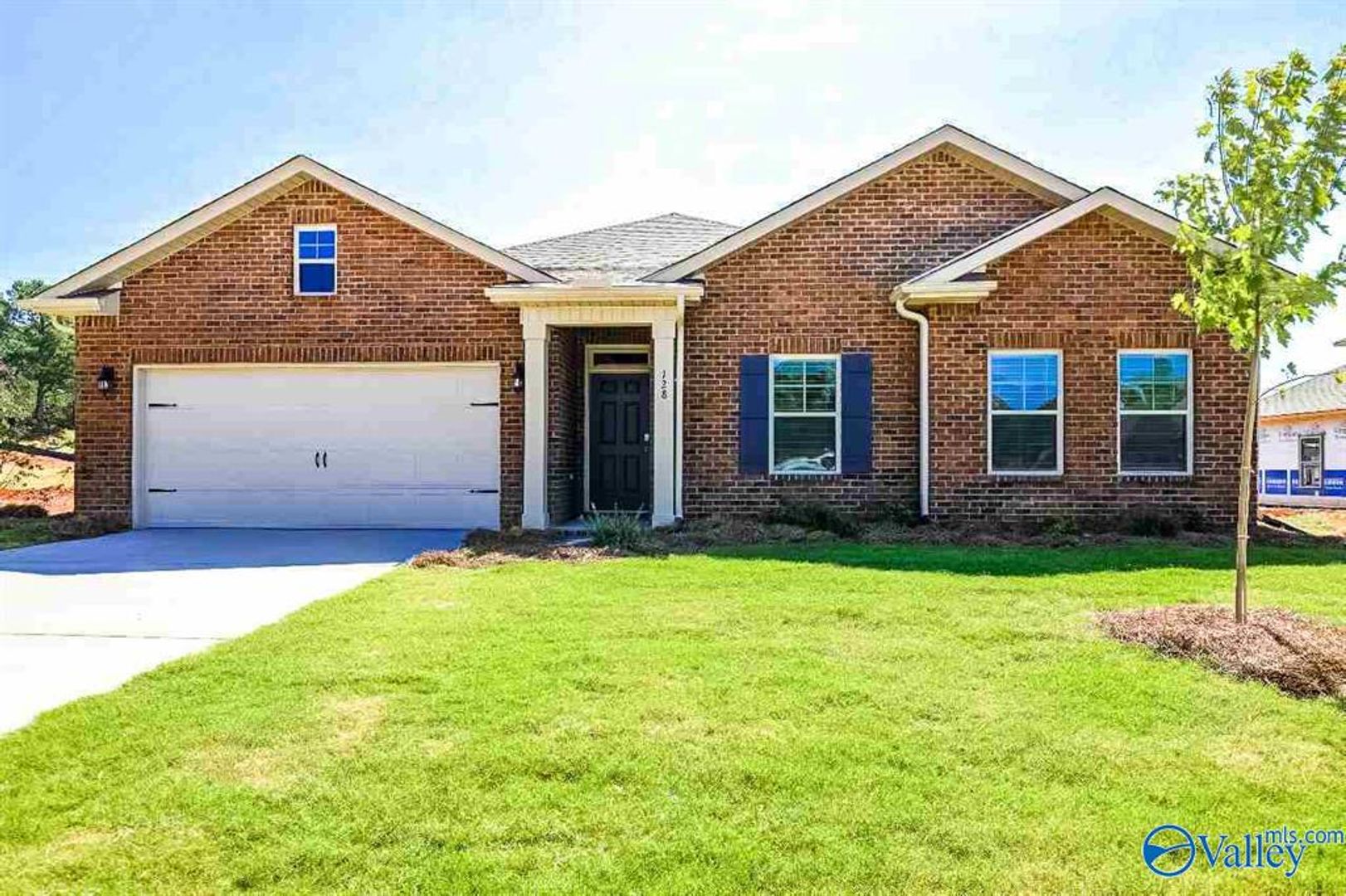 Harvest House: 128 Oak Fletcher Drive