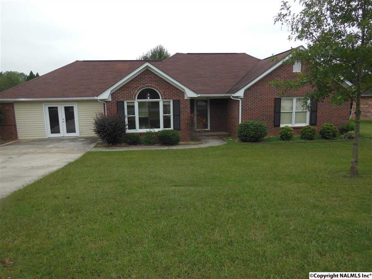 Huntsville House: 145 Chanel Dr