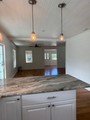 717 84th ST NW, Bradenton, FL 34209