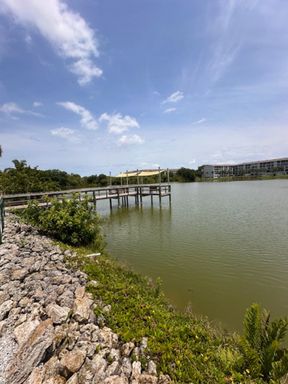 3777 Lake Bayshore Dr., H401, Bradenton, FL 34205