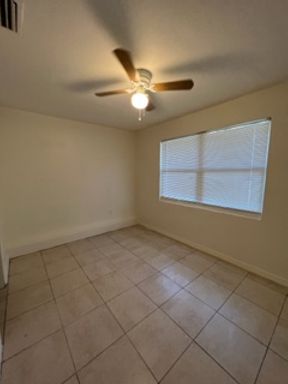 5831 13th St Ct E, Unit A, Bradenton, FL 34203