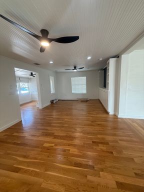 717 84th ST NW, Bradenton, FL 34209