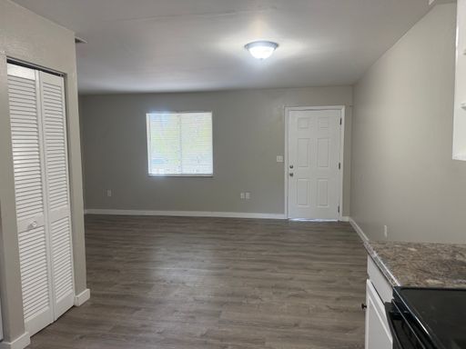 927 33rd Ave W, Bradenton, FL 34205