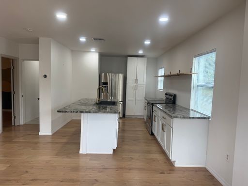 2021 3rd Ave E , Bradenton, FL 34208