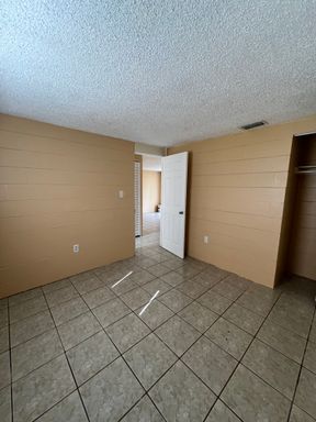 3007 14th St E, Bradenton 34208