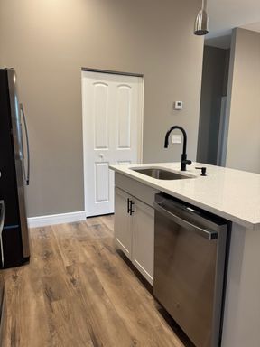 923 Hagle Park Rd, Bradenton, FL 34212