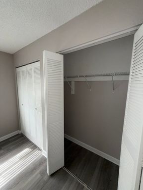 900 70th St. N - 106, St. Petersburg, FL 33710