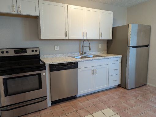 5607 20th St W, Bradenton, FL 34207