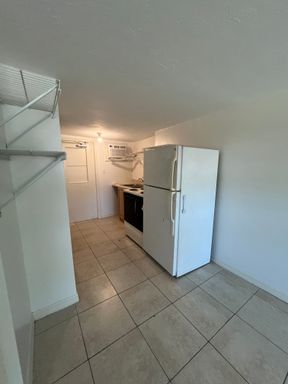 5831 13th St Ct E, Unit C, Bradenton, FL 34203