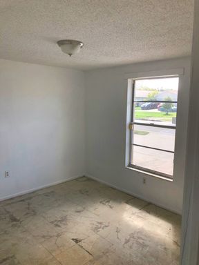 2306 30th Ave W, Bradenton, FL 34205