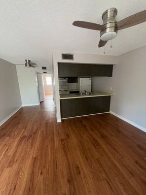 900 70th St. N - 207, St. Petersburg, FL 33710
