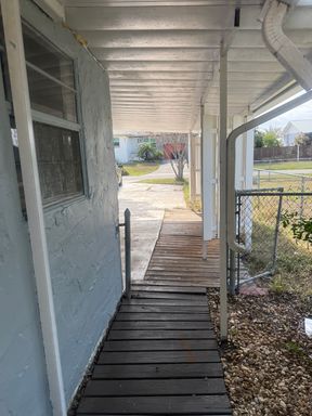 432 51st St W, Palmetto, FL 34221