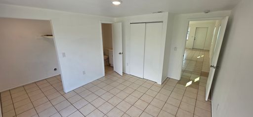 2214 30th Ave W, Bradenton, FL 34205