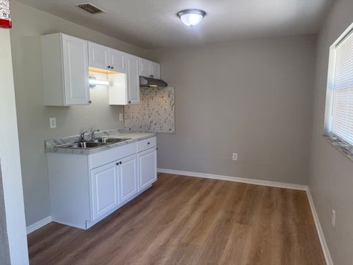 1022 Hagle Park Rd, Bradenton, FL 34212