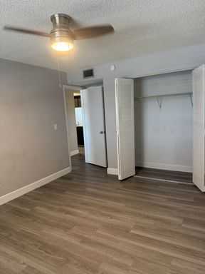 900 70th St. N - 202, St. Petersburg, FL 33710