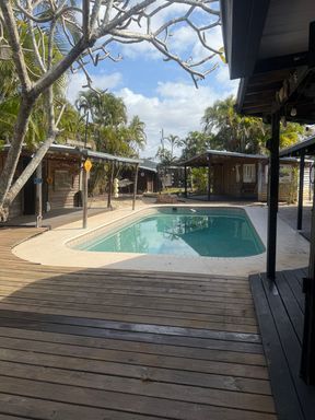 432 51st St W, Palmetto, FL 34221