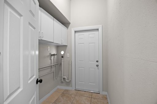 818 28th St Cir E, Bradenton, FL 34208