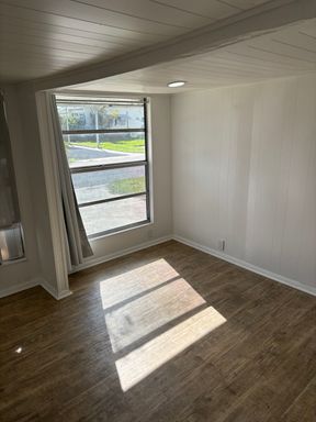 906 50th Ave Plz W, Bradenton, FL 34207