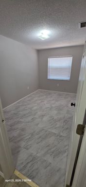 1218 7th St W, Bradenton, FL 34205