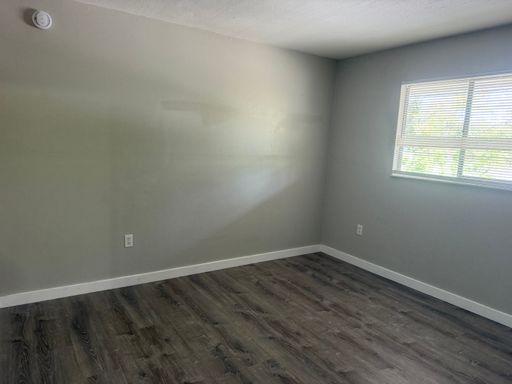 927 33rd Ave W, Bradenton, FL 34205