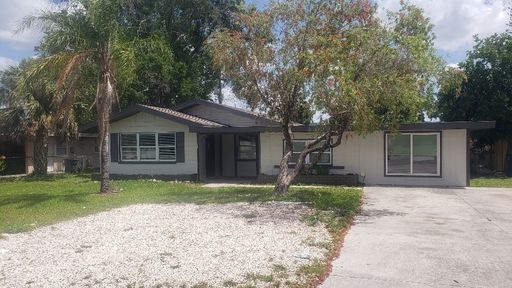 5831 13th St Ct E, Unit A, Bradenton, FL 34203