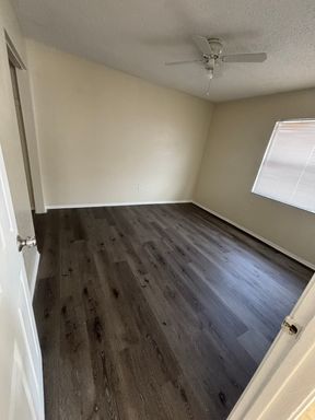 6024 1st St E, Unit B, Bradenton, FL 34203