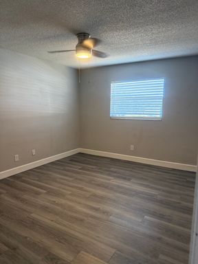 900 70th St. N - 202, St. Petersburg, FL 33710