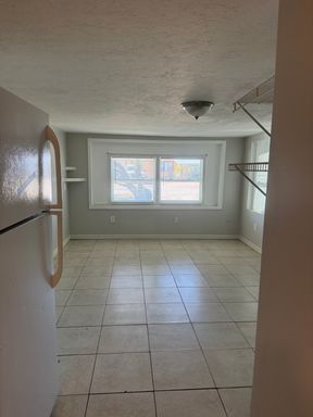 5831 13th St Ct E, Unit C, Bradenton, FL 34203