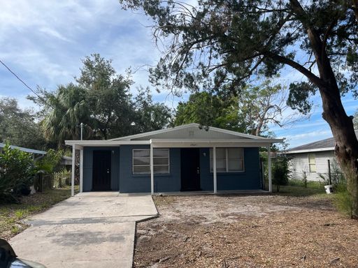 2821 Pershing Ave, Sarasota, FL 34234