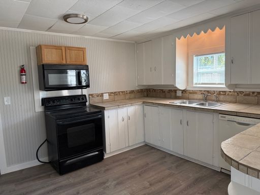 3701 16th St W, Bradenton, FL 34205