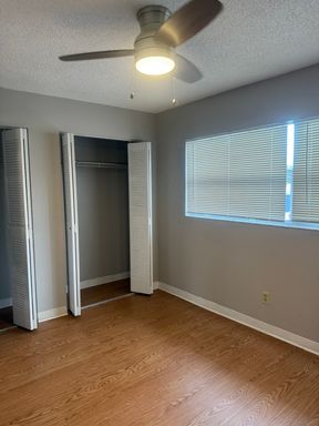 900 70th St. N - 207, St. Petersburg, FL 33710