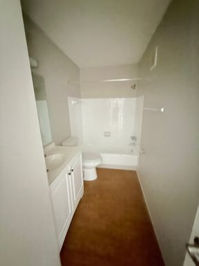900 70th St. N - 109, St. Petersburg, FL 33710