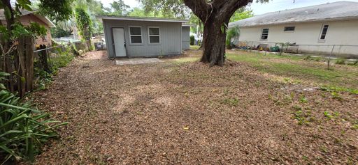 2425 Dixie Ave, Sarasota, FL 34234