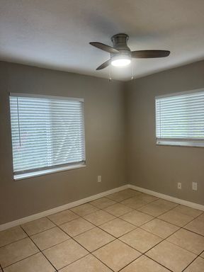 1200 70th St. N, Unit 10, St. Petersburg, FL 33710