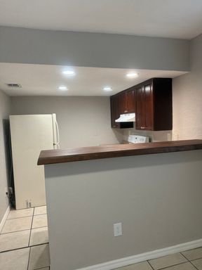 1200 70th St. N, Unit 10, St. Petersburg, FL 33710