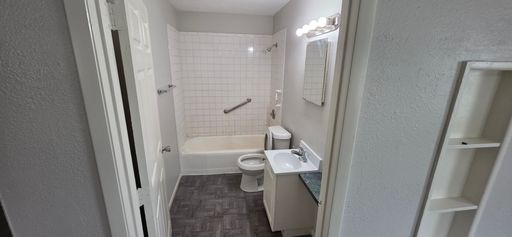 2425 Dixie Ave, Sarasota, FL 34234
