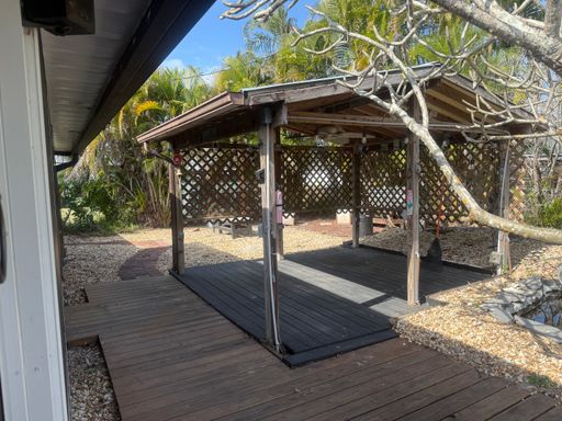 432 51st St W, Palmetto, FL 34221