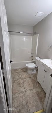 1218 7th St W, Bradenton, FL 34205