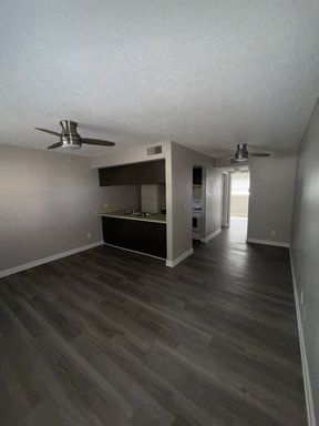 900 70th St. N - 106, St. Petersburg, FL 33710