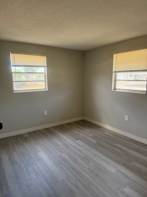 1200 12th Ave W, Unit B, Palmetto, FL 34221