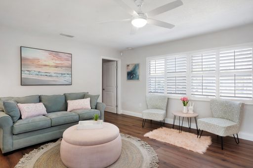 2001 25th Ave W, Bradenton, FL 34205