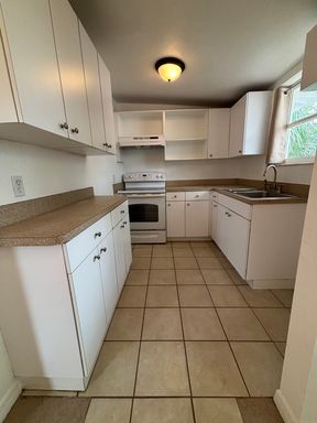 1951 24th St, Unit A, Sarasota, FL 34234