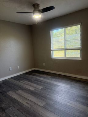 1200 70th St. N - 8, St. Petersburg, FL 33710