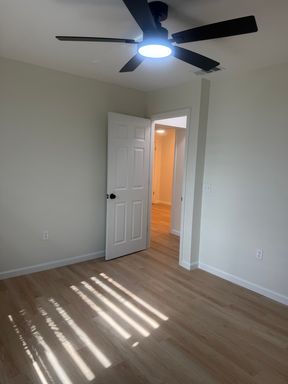 432 51st St W, Palmetto, FL 34221