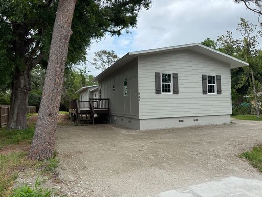 925 Hagle Park Rd, Bradenton, FL 34212