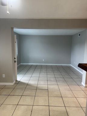 1200 70th St. N, Unit 10, St. Petersburg, FL 33710