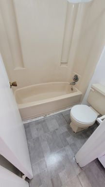 713 66th Ave W, Bradenton, FL 34207