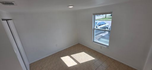 2214 30th Ave W, Bradenton, FL 34205